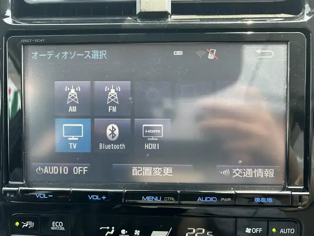 トヨタ プリウス A プレミアム 静岡県 2017(平29)年 6万km ホワイトパールクリスタルシャイン モデリスタエアロ/純正9インチナビ/　フルセグTV/　Bluetooth/　CD/バックカメラ/トヨタセーフティーセンス/プリクラッシュセーフティ/ヘッドアップディスプレイ/レーダークルーズコントロール/パーキングアシスト/レザーシート/前席シートヒーター/運転席パワーシート/ビルトインETC/プッシュスタート/スマートキー/LEDヘッドライト/LEDデイライト/100V充電/アイドリングストップ/純正フロアマット/純正15インチアルミホイール/横滑り防止装置/前後コーナーセンサー/レーンキープアシスト/盗難防止装置/取扱説明書/保証書