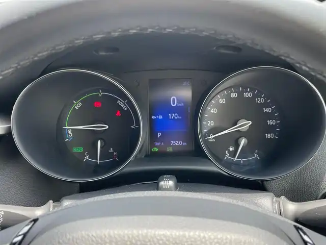 トヨタ Ｃ－ＨＲ S LEDパッケージ 東京都 2019(平31)年 2.4万km ヒートブルーコントラストレイヤリング ワンオーナー/セーフティセンス/純正ナビ フルセグTV/Bluetooth/バックカメラ/レーダークルーズコントロール/レーンキプアシスト/シーケンシャルターンランプ/ピアノブラック加飾革巻ステアリング/LED式リアコンビネーションランプ/純正１７インチAW/オートライト/電動格納ミラー/ビルトインETC/スペアキー/保証書＆取扱説明書