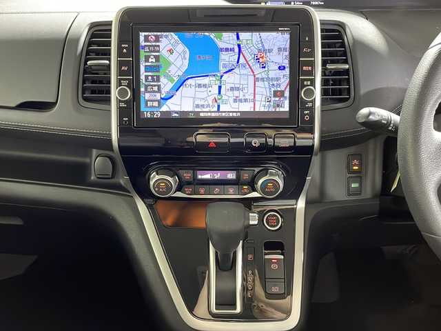 日産 セレナ ハイウェイスターVセレクションⅡ 福岡県 2019(平31)年 8万km ブリリアントホワイトパール 純正9インチメモリナビ/・CD/DVD/BT/フルセグTV/・全方位モニター/エマージェンシーブレーキ/プロパイロット/オートハイビーム/パーキングアシスト/インテリジェントルームミラー/両側パワースライドドア/前方ドライブレコーダー/ETC/革巻きステアリング/・ステアリングリモコン/オートブレーキホールド/・電子パーキング/LEDヘッドライト/・オートライト/・フォグランプ