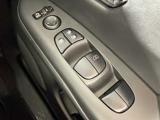日産 セレナ ハイウェイスターVセレクションⅡ 福岡県 2019(平31)年 8万km ブリリアントホワイトパール 純正9インチメモリナビ/・CD/DVD/BT/フルセグTV/・全方位モニター/エマージェンシーブレーキ/プロパイロット/オートハイビーム/パーキングアシスト/インテリジェントルームミラー/両側パワースライドドア/前方ドライブレコーダー/ETC/革巻きステアリング/・ステアリングリモコン/オートブレーキホールド/・電子パーキング/LEDヘッドライト/・オートライト/・フォグランプ