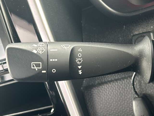 トヨタ ルーミー カスタムG－T 石川県 2016(平28)年 8.9万km パールホワイトⅢ スマートアシストIII/・衝突回避支援ブレーキ機能/・ブレーキ制御付き誤発進抑制機能（前後）/・車線逸脱警報機能/・ふらつき警報機能/・オートライト機能/ワンオーナー/純正メモリナビゲーション/【CD・フルセグTV・Bluetooth・SD】/型番：NSZT-Y66T/両側パワースライドドア/前後ドライブレコーダー/クルーズコントロール/純正AW夏タイヤ車載 溝3mm/LEDヘッドライト/・フォグランプ/フルフラット/前席シートヒーター/ビルトインETC/プッシュスタート/・スマートキー/・スペアキー1本/電動格納ミラー/・ウィンカーミラー/取扱説明書/保証書