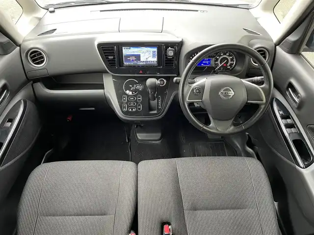 日産 デイズ ルークス ハイウェイスターX 岩手県 2018(平30)年 6.3万km クールシルバー 社外ナビ/前方ドライブレコーダー/エマージェンシーブレーキ/アラウンドビューモニター/バックカメラ/フロントカメラ/サイドカメラ/片側パワースラドドア/ステアリングスイッチ/Bluetooth/CD、DVD/フルセグTV/LEDヘッドライト/フォグランプ/オートライト/オートマチックハイビーム/社外フロアマット/純正アルミホイール/プッシュスタート/スマートキー