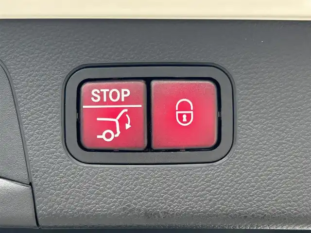 メルセデス・ベンツ ＧＬＣ２２０ d 4マチックスポーツ 長野県 2019(平31)年 5.7万km ポーラホワイト HUD(ヘッドアップディスプレイ) /レーダーセーフティパッケージ/純正HDDナビ/360°ビューカメラ/フルセグTV/bluetooth/パークトロニック/パワーバックドア/LEDヘッドライト/パワーシート/シートヒーター/ハーフレザーシート/ETC2.0 /キーレスゴー/ドライブレコーダー/レーダー探知機/保証書・取説・スペアキー