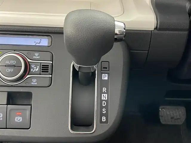 ダイハツ ムーヴ キャンバス ストライプス G 愛知県 2024(令6)年 0.3万km シャイニングホワイトパール/ファインミントメタリック 純正ナビ　全方位カメラ　禁煙車　フルセグＴＶ　Ｂｌｕｅｔｏｏｔｈ　シートヒーター　ドリンクホルダーヒーター　両側パワスラ　スマアシIII　衝突軽減装置　コーナーセンサー　ＬＥＤオートライト　電動パーキング　