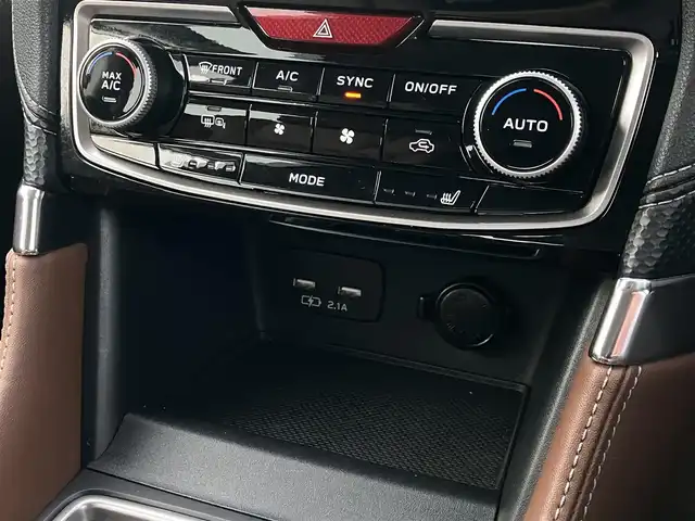 スバル フォレスター ハイブリッド アドバンス 道南・函館 2023(令5)年 2.8万km クリスタルホワイトP /純正ナビ//フルセグTV//ドライブレコーダー//全周囲カメラ//デジタルインナーミラー//パワーバックドア//シートヒーター//レーダークルーズコントロール//ブラインドスポットモニター//ETC//保証書//取扱説明書