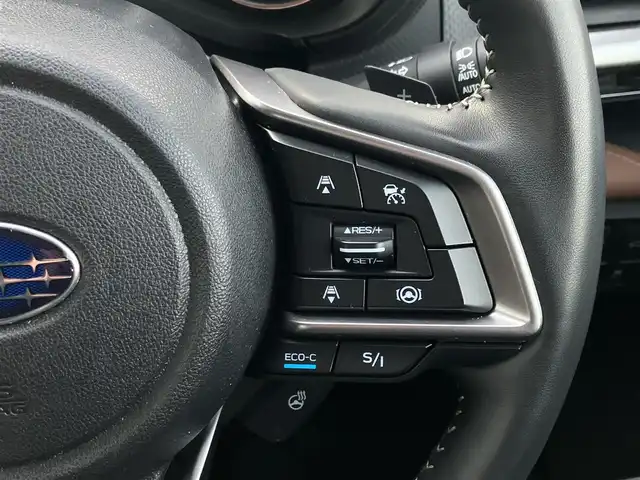 スバル フォレスター ハイブリッド アドバンス 道南・函館 2023(令5)年 2.8万km クリスタルホワイトP /純正ナビ//フルセグTV//ドライブレコーダー//全周囲カメラ//デジタルインナーミラー//パワーバックドア//シートヒーター//レーダークルーズコントロール//ブラインドスポットモニター//ETC//保証書//取扱説明書