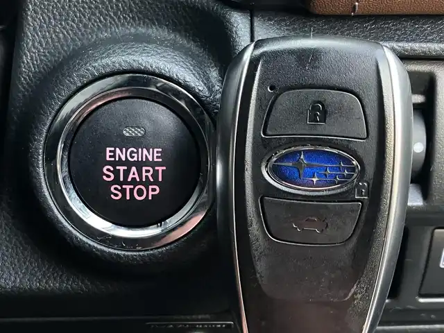 スバル フォレスター ハイブリッド アドバンス 道南・函館 2023(令5)年 2.8万km クリスタルホワイトP /純正ナビ//フルセグTV//ドライブレコーダー//全周囲カメラ//デジタルインナーミラー//パワーバックドア//シートヒーター//レーダークルーズコントロール//ブラインドスポットモニター//ETC//保証書//取扱説明書