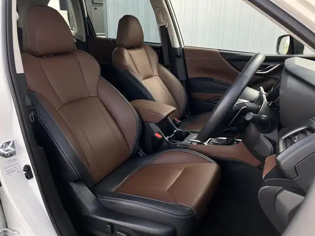 スバル フォレスター ハイブリッド アドバンス 道南・函館 2023(令5)年 2.8万km クリスタルホワイトP /純正ナビ//フルセグTV//ドライブレコーダー//全周囲カメラ//デジタルインナーミラー//パワーバックドア//シートヒーター//レーダークルーズコントロール//ブラインドスポットモニター//ETC//保証書//取扱説明書