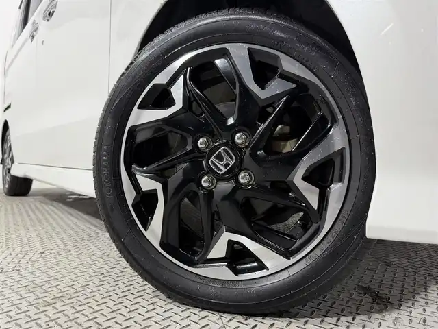 ホンダ Ｎ ＢＯＸ カスタム G L ターボ ホンダセンシング 大阪府 2019(令1)年 3.3万km プラチナホワイトパール 純正8incナビTV バックカメラ 両側パワースライドドア ハーフレザー レーダークルコン 衝突軽減ブレーキ レーンアシスト スマートキー プッシュスタート オートライト ドライブレコーダー ETC