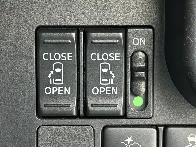 トヨタ ルーミー カスタムG 大阪府 2019(平31)年 5.8万km ブラックマイカメタリック ALPINE9incナビTV バックカメラ 両側パワースライドドア シートヒーター クルーズコントロール 衝突軽減ブレーキ レーンアシスト オートハイビーム スマートキー プッシュスタート クリアランスソナー ETC