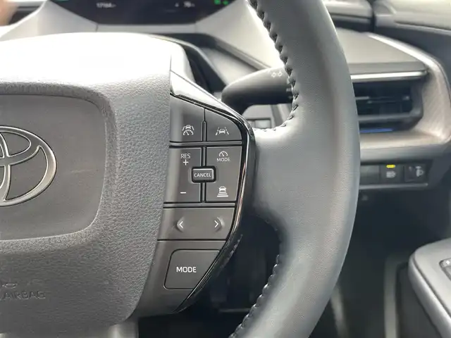 トヨタ プリウス G 栃木県 2024(令6)年 1.8万km アティチュードブラックマイカ トヨタセーフティセンス/純正8インチディスプレイオーディオ(ナビ付)/フルセグTV/Bluetooth/USB/HDMI/MiraCast/バックカメラ/ビルトインETC2.0/前後ドライブレコーダー/TVキャンセラー/シートヒーター/レーダークルーズコントロール/ブラインドスポットモニター/クリアランスソナー/ステアリングリモコン/ダウンサス(純正積込)/純正17インチWCP/アクセサリーコンセント/スマートキー/スペアキー/保証書/取説