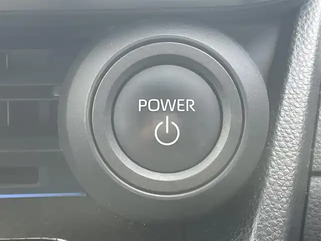 トヨタ プリウス G 栃木県 2024(令6)年 1.8万km アティチュードブラックマイカ トヨタセーフティセンス/純正8インチディスプレイオーディオ(ナビ付)/フルセグTV/Bluetooth/USB/HDMI/MiraCast/バックカメラ/ビルトインETC2.0/前後ドライブレコーダー/TVキャンセラー/シートヒーター/レーダークルーズコントロール/ブラインドスポットモニター/クリアランスソナー/ステアリングリモコン/ダウンサス(純正積込)/純正17インチWCP/アクセサリーコンセント/スマートキー/スペアキー/保証書/取説