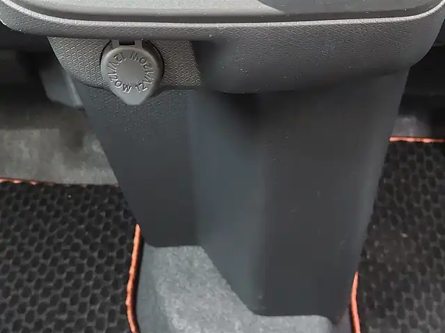 ダイハツ タント ファンクロスターボ 東京都 2025(令7)年 0.1千km サンドベージュメタリック 届出済未使用車/純正9インチディスプレイオーディオ/パノラミックビューモニター/両側パワースライドドア/アイドリングストップ/シートヒーター/スマートキー/ルーフレール/ルーフキャリア/LEDヘッドライト/スマートキー/スマートアシスト/・衝突軽減ブレーキ/・車線逸脱警報機能/・路側逸脱警報機能/・オートハイビーム/・コーナーセンサー