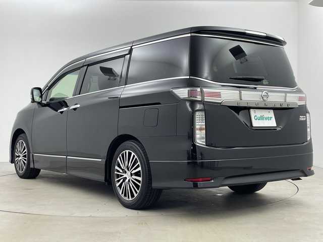 日産 エルグランド 250ハイウェイスター プレミアム 鹿児島県 2017(平29)年 2.7万km ファントムブラック 純正ナビ/両側パワースライドドア/ドライブレコーダー/フルセグテレビ/ビルトインETC/D/Nパワーシート/純正フリップダウンモニター/パワーバックドア/アラウンドビューモニター/シートヒーター/メモリーシート