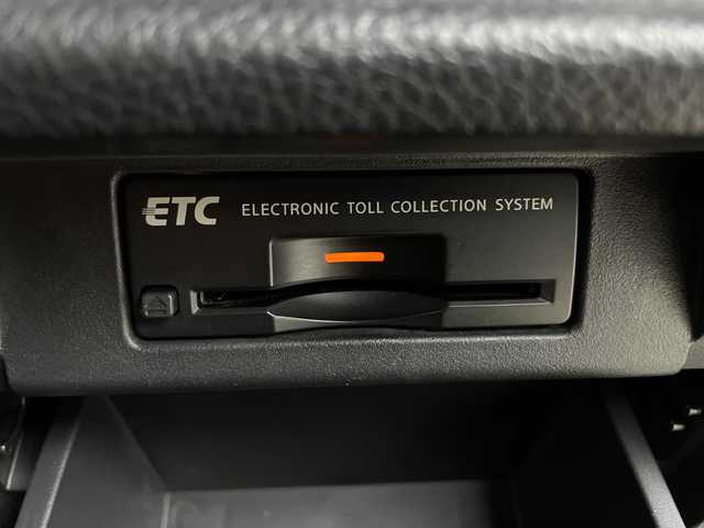 日産 エルグランド 250ハイウェイスター プレミアム 鹿児島県 2017(平29)年 2.7万km ファントムブラック 純正ナビ/両側パワースライドドア/ドライブレコーダー/フルセグテレビ/ビルトインETC/D/Nパワーシート/純正フリップダウンモニター/パワーバックドア/アラウンドビューモニター/シートヒーター/メモリーシート