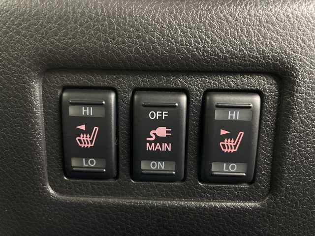 日産 エルグランド 250ハイウェイスター プレミアム 鹿児島県 2017(平29)年 2.7万km ファントムブラック 純正ナビ/両側パワースライドドア/ドライブレコーダー/フルセグテレビ/ビルトインETC/D/Nパワーシート/純正フリップダウンモニター/パワーバックドア/アラウンドビューモニター/シートヒーター/メモリーシート