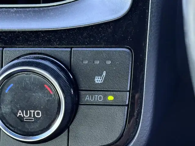 トヨタ クラウン ハイブリッド RS 大分県 2021(令3)年 2.3万km プレシャスホワイトパール ・純正ナビ(CD/DVD/BT/USB)/・バックカメラ/・フルセグテレビ/・プリクラッシュセーフティ/・ブラインドスポットモニター/・コーナーセンサー/・オートハイビーム/・MTモード付きAT/・ETC/・ドライブレコーダー/・ブレーキホールド/・パワーシート/・シートヒーター/・スマートキー/・プッシュスタートボタン