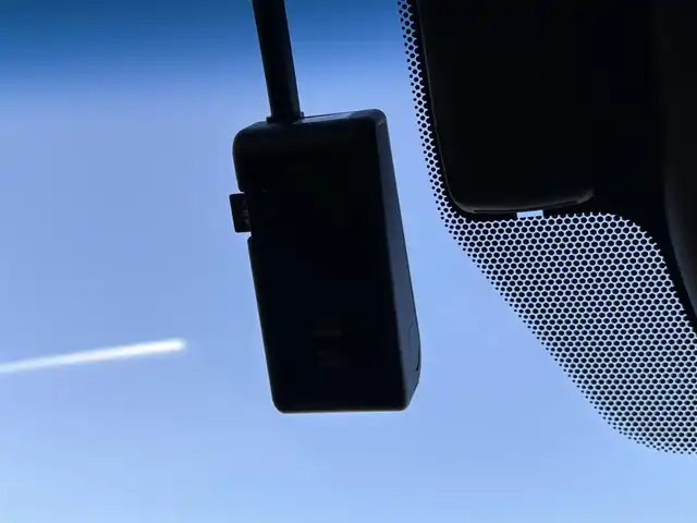 トヨタ クラウン ハイブリッド RS 大分県 2021(令3)年 2.3万km プレシャスホワイトパール ・純正ナビ(CD/DVD/BT/USB)/・バックカメラ/・フルセグテレビ/・プリクラッシュセーフティ/・ブラインドスポットモニター/・コーナーセンサー/・オートハイビーム/・MTモード付きAT/・ETC/・ドライブレコーダー/・ブレーキホールド/・パワーシート/・シートヒーター/・スマートキー/・プッシュスタートボタン