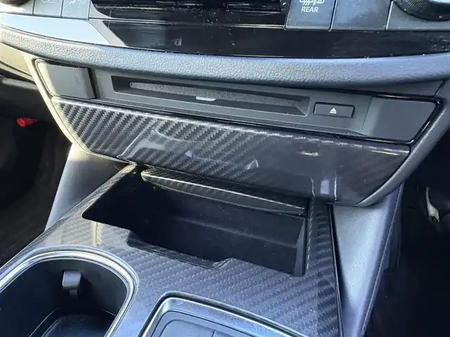 トヨタ クラウン ハイブリッド RS 大分県 2021(令3)年 2.3万km プレシャスホワイトパール ・純正ナビ(CD/DVD/BT/USB)/・バックカメラ/・フルセグテレビ/・プリクラッシュセーフティ/・ブラインドスポットモニター/・コーナーセンサー/・オートハイビーム/・MTモード付きAT/・ETC/・ドライブレコーダー/・ブレーキホールド/・パワーシート/・シートヒーター/・スマートキー/・プッシュスタートボタン