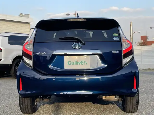 トヨタ アクア S スタイルブラック 兵庫県 2020(令2)年 5.9万km ダークブルーマイカ /OP パノラミックビューモニター//OP 寒冷地仕様（ウインドシールドデアイサー）//社外メモリーナビ（AVIC-RW810）//地デジ/DVD/BT//ステアリングリモコン//オートLDEDヘッドランプ//社外15インチAW//ビルトインETC//クリアランスソナー//プリクラッシュセーフティ//レーンディパーチャーアラート//オートマチックハイビーム//パーキングサポートブレーキ//運転席シートリフター