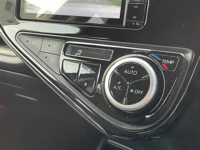 トヨタ アクア S スタイルブラック 兵庫県 2020(令2)年 5.9万km ダークブルーマイカ /OP パノラミックビューモニター//OP 寒冷地仕様（ウインドシールドデアイサー）//社外メモリーナビ（AVIC-RW810）//地デジ/DVD/BT//ステアリングリモコン//オートLDEDヘッドランプ//社外15インチAW//ビルトインETC//クリアランスソナー//プリクラッシュセーフティ//レーンディパーチャーアラート//オートマチックハイビーム//パーキングサポートブレーキ//運転席シートリフター