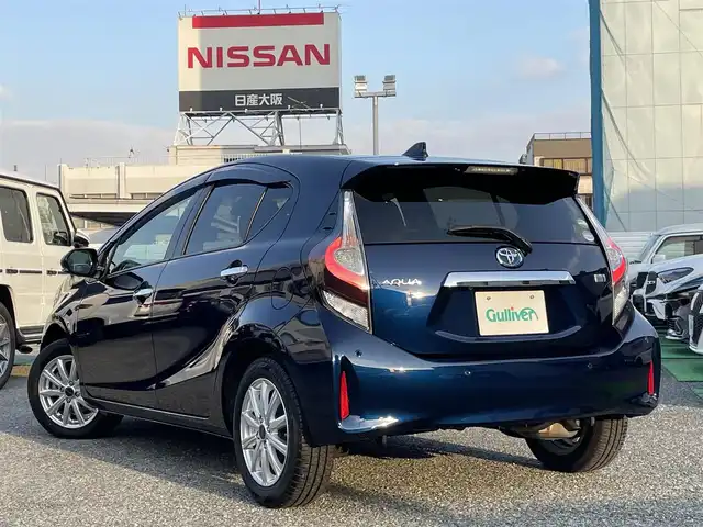 トヨタ アクア S スタイルブラック 兵庫県 2020(令2)年 5.9万km ダークブルーマイカ /OP パノラミックビューモニター//OP 寒冷地仕様（ウインドシールドデアイサー）//社外メモリーナビ（AVIC-RW810）//地デジ/DVD/BT//ステアリングリモコン//オートLDEDヘッドランプ//社外15インチAW//ビルトインETC//クリアランスソナー//プリクラッシュセーフティ//レーンディパーチャーアラート//オートマチックハイビーム//パーキングサポートブレーキ//運転席シートリフター