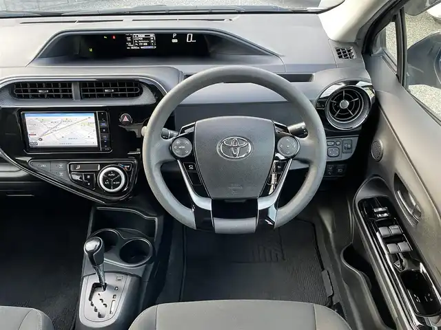 トヨタ アクア S スタイルブラック 兵庫県 2020(令2)年 5.9万km ダークブルーマイカ /OP パノラミックビューモニター//OP 寒冷地仕様（ウインドシールドデアイサー）//社外メモリーナビ（AVIC-RW810）//地デジ/DVD/BT//ステアリングリモコン//オートLDEDヘッドランプ//社外15インチAW//ビルトインETC//クリアランスソナー//プリクラッシュセーフティ//レーンディパーチャーアラート//オートマチックハイビーム//パーキングサポートブレーキ//運転席シートリフター