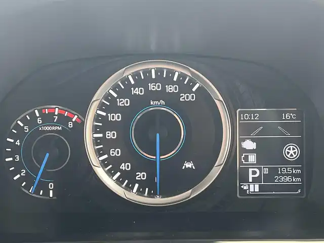 スズキ クロスビー HYBRID MV 秋田県 2024(令6)年 0.3万km キャラバンアイボリーパールメタリック/メロウディープレッド2トーン 衝突軽減システム/４WD/スマートキー/前席シートヒーター/コーナーセンサー/ワンオーナー/ダウンヒルアシストコントロール/レーンキープアシスト/アイドリングストップ/パーキングアシスト/プッシュスタート/パドルシフト/社外アルミ/純正フロアマット/純正ドアバイザー/オートライト/オートエアコン/パワーステアリング/パワーウィンドウ/横滑り防止/電動格納ウィンカーミラー/保証書/取扱説明書/記録簿
