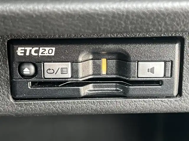スズキ クロスビー HYBRID MV 秋田県 2024(令6)年 0.3万km キャラバンアイボリーパールメタリック/メロウディープレッド2トーン 衝突軽減システム/４WD/スマートキー/前席シートヒーター/コーナーセンサー/ワンオーナー/ダウンヒルアシストコントロール/レーンキープアシスト/アイドリングストップ/パーキングアシスト/プッシュスタート/パドルシフト/社外アルミ/純正フロアマット/純正ドアバイザー/オートライト/オートエアコン/パワーステアリング/パワーウィンドウ/横滑り防止/電動格納ウィンカーミラー/保証書/取扱説明書/記録簿