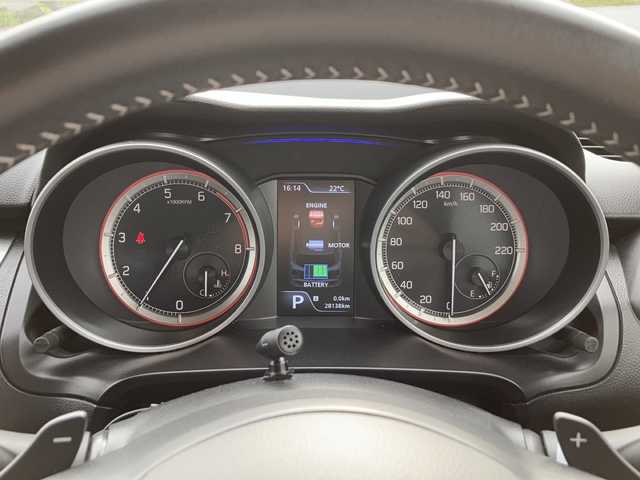 スズキ スイフト HYBRID RS 富山県 2018(平30)年 2.9万km スピーディーブルーM セーフティパッケージ/・デュアルセンサーブレーキサポート/・誤発進抑制機能/・車線逸脱警報機能/・先行車発進お知らせ機能/・アダプティブクルーズコントロール/・ふらつき警報機能/・ハイビームアシスト機能/純正SDナビ　CN-RZ83/（CD/DVD/USB/SD/BT/フルセグTV)/ステアリングリモコン/バックカメラ/パドルシフト/運転席シートヒーター/プッシュスタート・スマートキー/ETC/LEDヘッドライト/純正フロアマット・バイザー/スペアキー/保証書・取扱説明書
