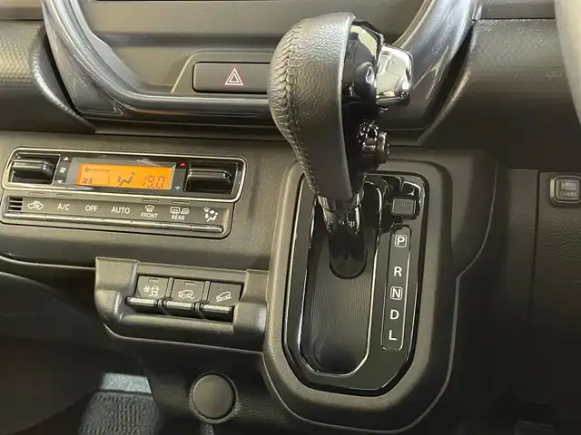 スズキ ハスラー Jスタイル 岩手県 2022(令4)年 1.3万km ブルーイッシュブラックパール ４WD/スズキセーフティサポート　/衝突被害軽減ブレーキ/シートヒーター/コーナーセンサー/レーンアシスト/アイドリングストップ/ヒルディセントコントロール/グリップコントロール/SNOWモード/横滑り防止装置/ETC/純正ディスプレイオーディオ（Bluetooth CD DVD USB AppleCarPlay AndroidAuto）/オートハイビーム/LEDヘッドライト/オートライト/オートエアコン/ステアリングスイッチ/純正１５インチアルミホイール/ドアミラーウインカー/シートバックテーブル