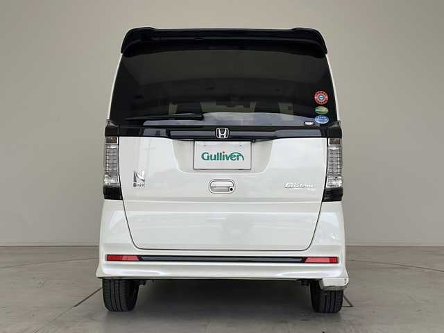 ホンダ Ｎ ＢＯＸ カスタム G ターボSSパッケージ 愛知県 2017(平29)年 13.2万km パール 衝突被害軽減ブレーキ/純正9インチSDナビ　ナビあり/両側パワースライドドア/クルーズコントロール/シートヒーター/フルセグTV/CD DVD/Bluetooth/バックカメラ/純正アルミホイール/LEDヘッドライト/パドルシフト/ドライブレコーダー/ETC/ステアリングスイッチ/スマートキー/プッシュスタート