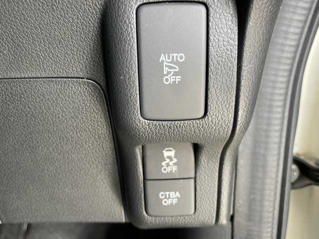 ホンダ Ｎ ＢＯＸ カスタム G ターボSSパッケージ 愛知県 2017(平29)年 13.2万km パール 衝突被害軽減ブレーキ/純正9インチSDナビ　ナビあり/両側パワースライドドア/クルーズコントロール/シートヒーター/フルセグTV/CD DVD/Bluetooth/バックカメラ/純正アルミホイール/LEDヘッドライト/パドルシフト/ドライブレコーダー/ETC/ステアリングスイッチ/スマートキー/プッシュスタート