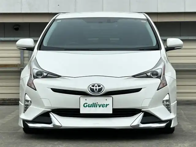 トヨタ プリウス S ツーリングセレクション 静岡県 2016(平28)年 6.8万km ホワイトパールクリスタルシャイン 純正７インチＳＤナビ/フルセグＴＶ/ＤＶＤ再生/ＢＴオーディオ/バックカメラ/前方ドラレコ/革巻ステアリング/ステアリングスイッチ/合皮シート/シートヒーター/ビルトインＥＴＣ２．０/エアロ付 FSR/電動格納ミラー/ウインカーミラー/純正１７インチＡＷ