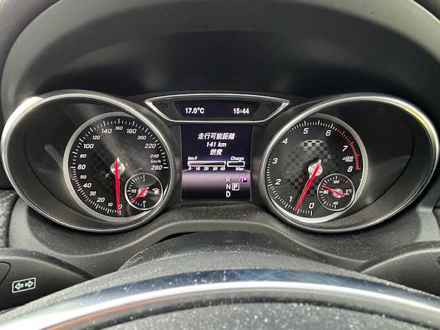 メルセデス・ベンツ Ａ１８０ スポーツ 茨城県 2017(平29)年 5.4万km 白 ブラインドスポットモニター　/純正ナビ　/純正アルミホイール　/バックカメラ　/ドライブレコーダー　/パワーシート　/シートヒーター　/オールオートパワーウィンドウ　/アイドリングストップ　/ＬＥＤ　/ＥＴＣ