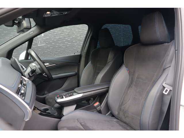 ＢＭＷ ＢＭＷ ２１８ｄ アクティブツアラー Mスポーツ 大分県 2022(令4)年 4.9万km アルピンホワイトⅢ 保証書/取扱説明書/スペアキー1本/アダクティブクルーズコントロール/ブラインドスポットモニター/パーキングディスタンスコントロール/自動駐車システム/自動発進システム/ハーフレザーシート/パワーシート（D/N席）/シートヒーター（D/N席）/ヘッドアップディスプレイ/社外前後ドライブレコーダー（ZDR035）/ワイヤレス充電/パドルシフト/純正ナビ/CarPlay/純正フロアマット/純正LEDライト/純正18インチアルミホイール