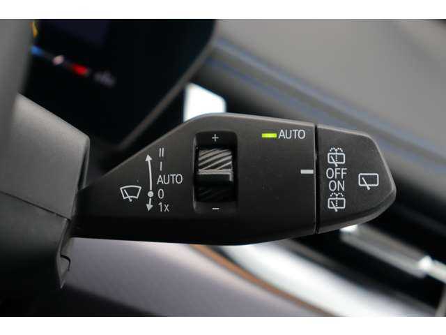 ＢＭＷ ＢＭＷ ２１８ｄ アクティブツアラー Mスポーツ 大分県 2022(令4)年 4.9万km アルピンホワイトⅢ 保証書/取扱説明書/スペアキー1本/アダクティブクルーズコントロール/ブラインドスポットモニター/パーキングディスタンスコントロール/自動駐車システム/自動発進システム/ハーフレザーシート/パワーシート（D/N席）/シートヒーター（D/N席）/ヘッドアップディスプレイ/社外前後ドライブレコーダー（ZDR035）/ワイヤレス充電/パドルシフト/純正ナビ/CarPlay/純正フロアマット/純正LEDライト/純正18インチアルミホイール