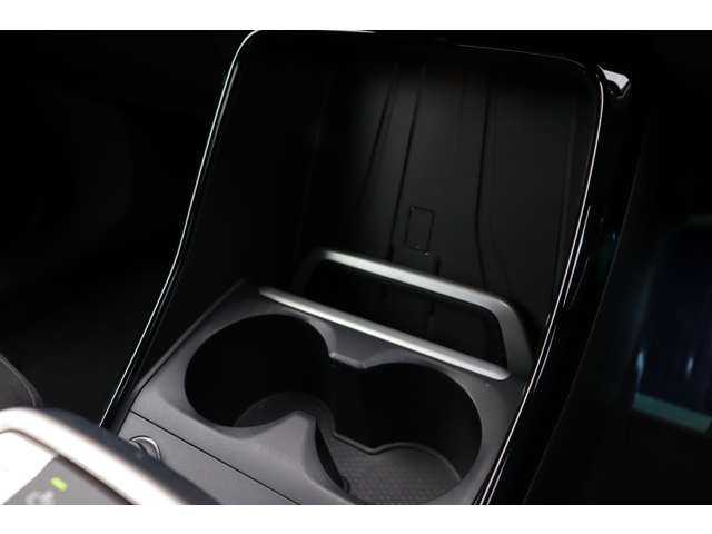 ＢＭＷ ＢＭＷ ２１８ｄ アクティブツアラー Mスポーツ 大分県 2022(令4)年 4.9万km アルピンホワイトⅢ 保証書/取扱説明書/スペアキー1本/アダクティブクルーズコントロール/ブラインドスポットモニター/パーキングディスタンスコントロール/自動駐車システム/自動発進システム/ハーフレザーシート/パワーシート（D/N席）/シートヒーター（D/N席）/ヘッドアップディスプレイ/社外前後ドライブレコーダー（ZDR035）/ワイヤレス充電/パドルシフト/純正ナビ/CarPlay/純正フロアマット/純正LEDライト/純正18インチアルミホイール