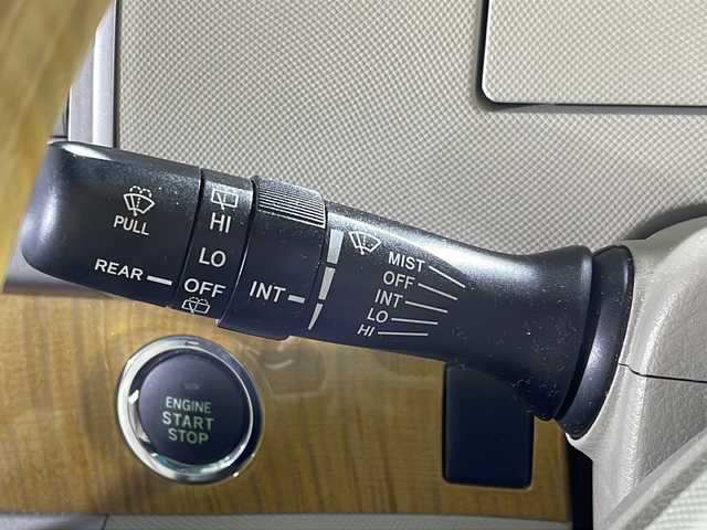 トヨタ エスティマ アエラス Gエディション 福岡県 2008(平20)年 11.4万km ホワイトパールクリスタルシャイン ・キセノンヘッドライト/・17インチ純正ホイール/・プッシュスタート/・ビルトインETC/・両側パワースライドドア/・スペアキー1本/・スマートキー/・純正フロアマット/・Bカメラ/・フリップダウン/・3列シート