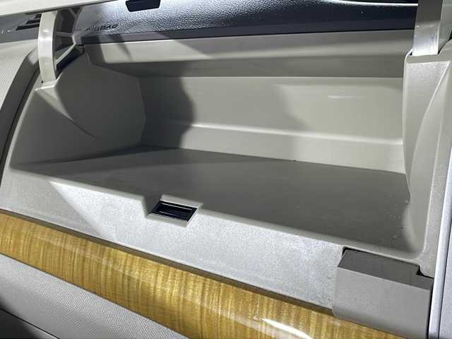 トヨタ エスティマ アエラス Gエディション 福岡県 2008(平20)年 11.4万km ホワイトパールクリスタルシャイン ・キセノンヘッドライト/・17インチ純正ホイール/・プッシュスタート/・ビルトインETC/・両側パワースライドドア/・スペアキー1本/・スマートキー/・純正フロアマット/・Bカメラ/・フリップダウン/・3列シート