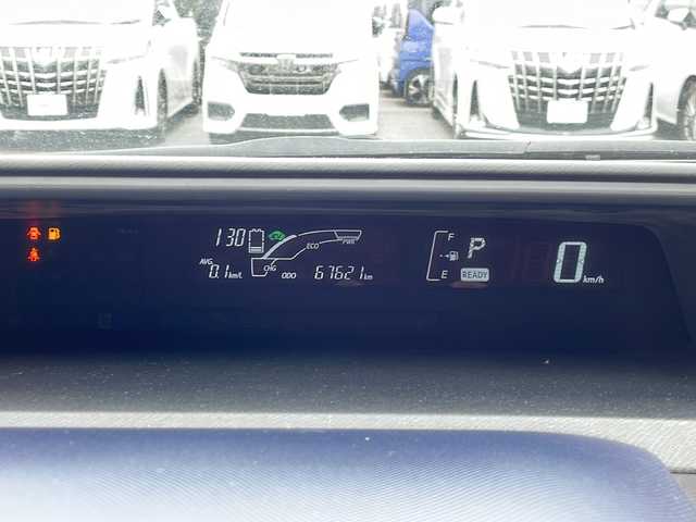 トヨタ アクア S 静岡県 2016(平28)年 6.8万km スーパーホワイトⅡ 純正ナビ/AM/FM/TV/DISC/BT/純正フロアマット　/ドアバイザー/純正15インチアルミ/AAC/パワーステアリング/パワーウインドウ