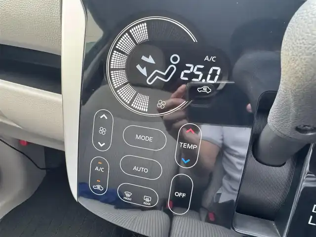 日産 デイズ X 千葉県 2013(平25)年 1.4万km シリカグリーン ワンオーナー/純正SDナビ/Bluetooth/バック+全方位カメラ/フルセグTV/AM・FMラジオ/ETC/ドライブレコーダー/純正フロアマット/プッシュスタート/スマートキー/スペアキー/取扱説明書＆保証書