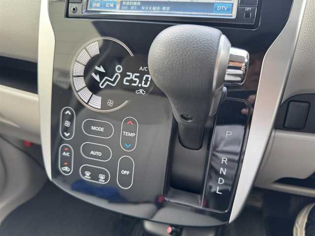 日産 デイズ X 千葉県 2013(平25)年 1.4万km シリカグリーン ワンオーナー/純正SDナビ/Bluetooth/バック+全方位カメラ/フルセグTV/AM・FMラジオ/ETC/ドライブレコーダー/純正フロアマット/プッシュスタート/スマートキー/スペアキー/取扱説明書＆保証書