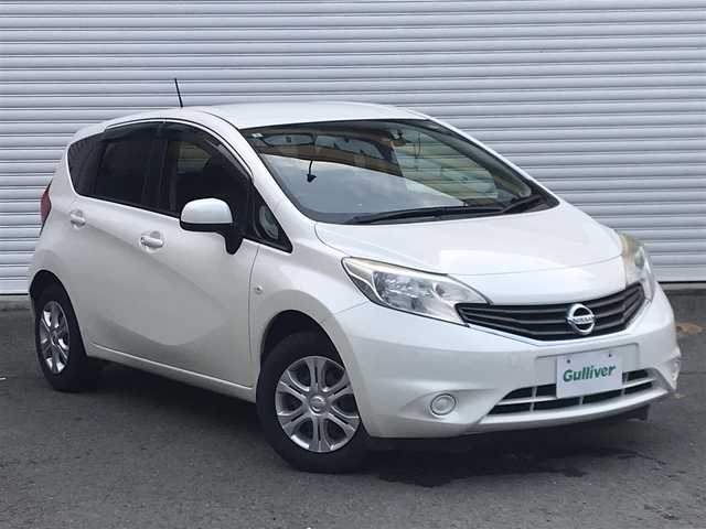 日産 ノート X エマージェンシーブレーキ 和歌山県 2014(平26)年 7万km ブリリアントホワイトパール ワンオーナー/純正ナビ/フルセグTV/CD/SD/バックカメラ/エマージェンシーブレーキ/車線逸脱警報/横滑り防止/プッシュスタート/インテリジェントキー/ドアバイザー/電格ミラー/ETC車載器
