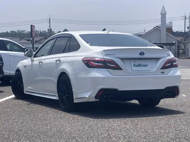 トヨタ クラウン ハイブリッド RS アドバンス 島根県 2018(平30)年 7.1万km ホワイトパールクリスタルシャイン メーカーOPナビ(CD/DVD/BT/フルセグ)/全方位カメラ/トヨタセーフティーセンス/ ・プリクラッシュセーフティー/ ・レーントレーシングアシスト/ ・ブラインドスポットモニター/ ・リヤクロストラフィックアラート/ ・パーキングサポートブレーキ/ ・ヘッドアップディスプレイ/ ・ロードサインアシスト/ ・レーダークルーズコントロール/ ・オートハイビーム/ヘッドアップディスプレイ/前席パワーシート/前席シートヒーター /前席シートベンチレーション/運転席シートメモリー/ステアリングヒーター/ステアリングリモコン/AC100V充電/パドルシフト/WORK EMOTION18インチAW/純正フロアマット/取扱説明書/保証書
