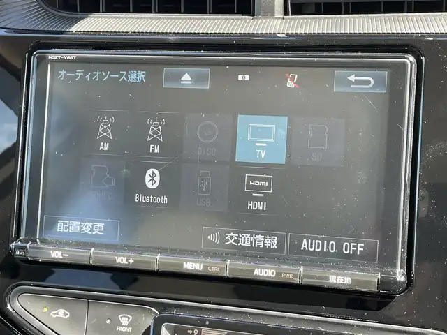 トヨタ アクア G ソフトレザーセレクション 宮崎県 2017(平29)年 7.8万km ライムホワイトパールクリスタルシャイン 〇純正9インチナビ(NSZT-Y66T) /〇フルセグTV/〇バックカメラ/〇ビルトインETC/〇ドライブレコーダー/〇クルーズコントロール/〇ブリクラッシュセーフティ/〇LEDヘッドランプパッケージ/〇オートライト/〇オートハイビーム/〇オートエアコン/〇SRSエアバッグ(運転席/助手席)/〇革シート/〇ピアノブラック加飾付革巻きステアリングホイール/〇純正15インチアルミホイール/〇スマートエントリー/〇スマートシステム/〇スペアキー/〇禁煙車