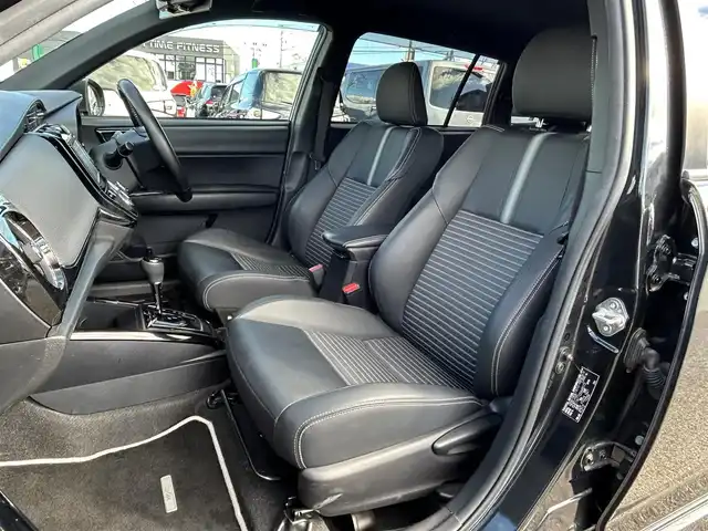 トヨタ カローラ フィールダー 1．5G ダブルバイビー 石川県 2018(平30)年 6.8万km ブラックマイカ ワンオーナー/SDナビ/フルセグテレビ/ETC/プッシュスタート/スマートキー/ドアバイザー/LEDヘッドライト/コーナーセンサー/オートライト/オートマチックハイビーム/アイドリングストップ