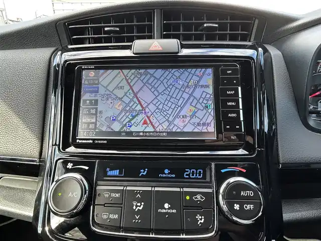 トヨタ カローラ フィールダー 1．5G ダブルバイビー 石川県 2018(平30)年 6.8万km ブラックマイカ ワンオーナー/SDナビ/フルセグテレビ/ETC/プッシュスタート/スマートキー/ドアバイザー/LEDヘッドライト/コーナーセンサー/オートライト/オートマチックハイビーム/アイドリングストップ