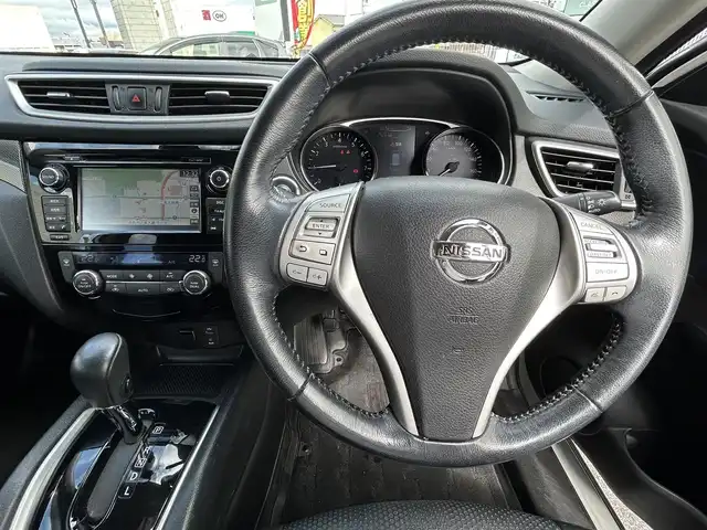 日産 エクストレイル ハイブリッド 20X エマージェンシーブレーキ 奈良県 2016(平28)年 14.5万km ブリリアントホワイトパール １オーナー/純正メーカーナビ/BT/CD/TV/AUX/USB//アラウンドビューカメラ/コーナーセンサー/レーダークルコン/横滑り防止装置/バックカメラ/ETC/ドラレコ/フルレザーシート/シートヒーター/電動リアゲート/フルフラットシート/ステアリングスイッチ/電格ミラー/オートLEDライト/純正フロアマット/保証書・取説・スペアキー付