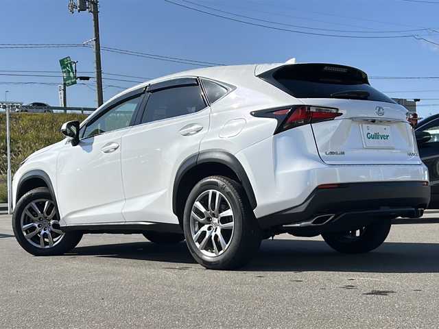 レクサス ＮＸ 200t Iパッケージ 青森県 2015(平27)年 9.3万km ソニッククォーツ ・4WD/・サンルーフ/・純正メーカーナビ/・Bluetooth/・フルセグ/・リアカメラ/・衝突軽減ブレーキ/・レーンキープアシスト/・レーダークルーズコントロール/・パワーバックドア/・ハーフレザーシート/・シートヒーター/・純正18AW/・純正LEDヘッドライト/・オートマチックハイビーム/・カーテンエアバック/・スマートキー/・保証書・取説あり